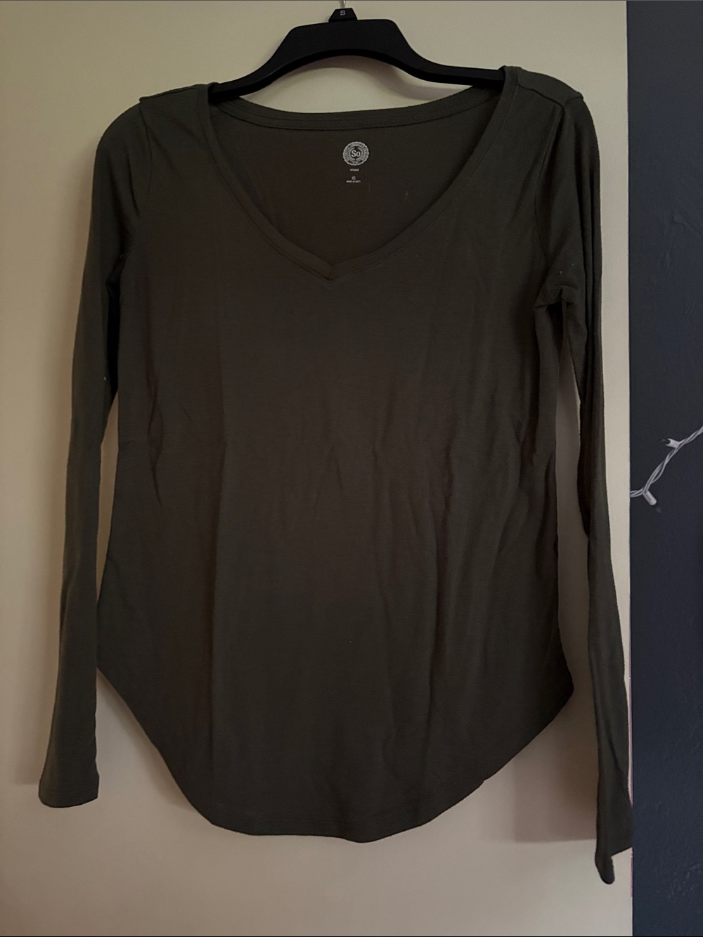 Long-Sleeve V-Neck Women's Top - Olive Green
